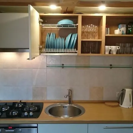 2 Bedroom Old Town With Mezzanine *